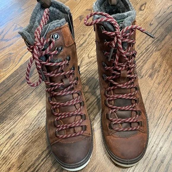 Kamik Brown Lace-Up Winter Boots women’s 9 US EUC - Picture 14 of 15